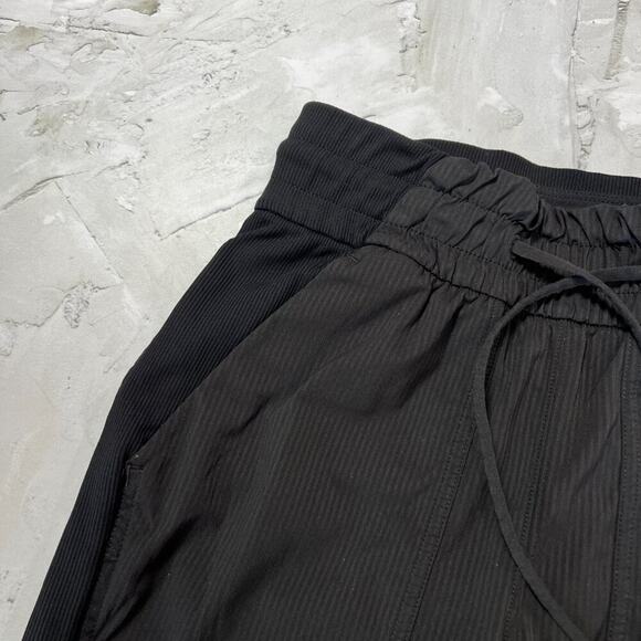 Lululemon Beyond the Studio Jogger SIZE 2 Black Swift Woven Light Stretch Pants - Picture 9 of 16